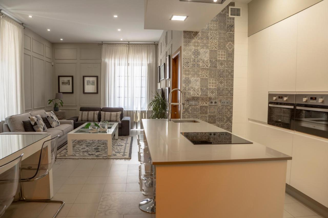Md Casa Palacio Munoz Chaves Siglo XVIII Caces Exteriér fotografie